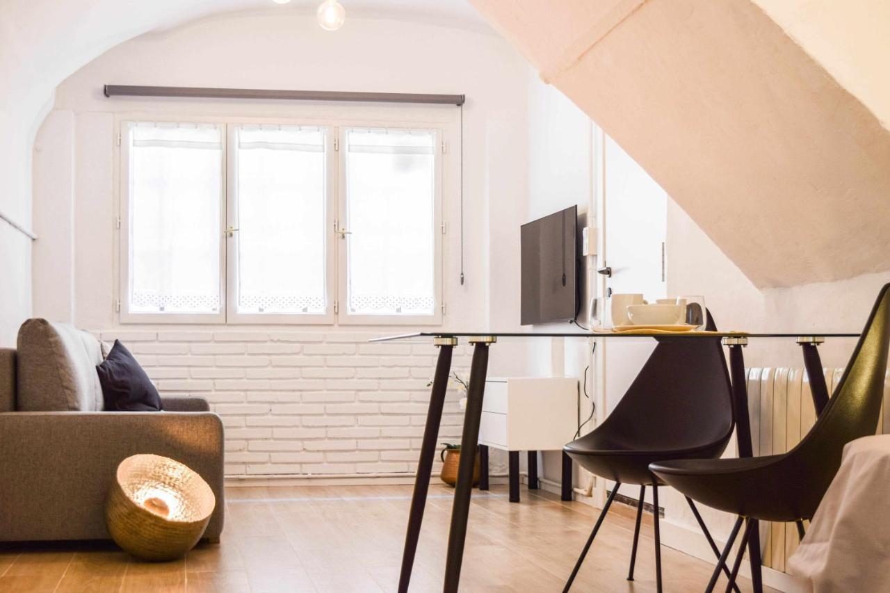 Casa Besalu Estudio En El Centro Del Pueblo Exteriör bild