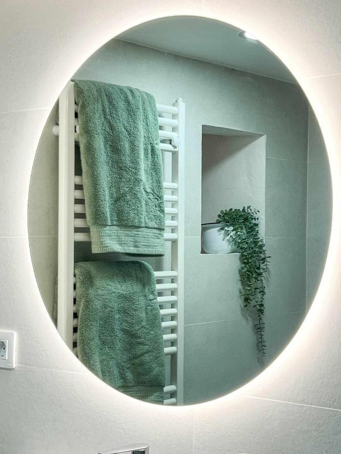 Casa Besalu Estudio En El Centro Del Pueblo Exteriör bild