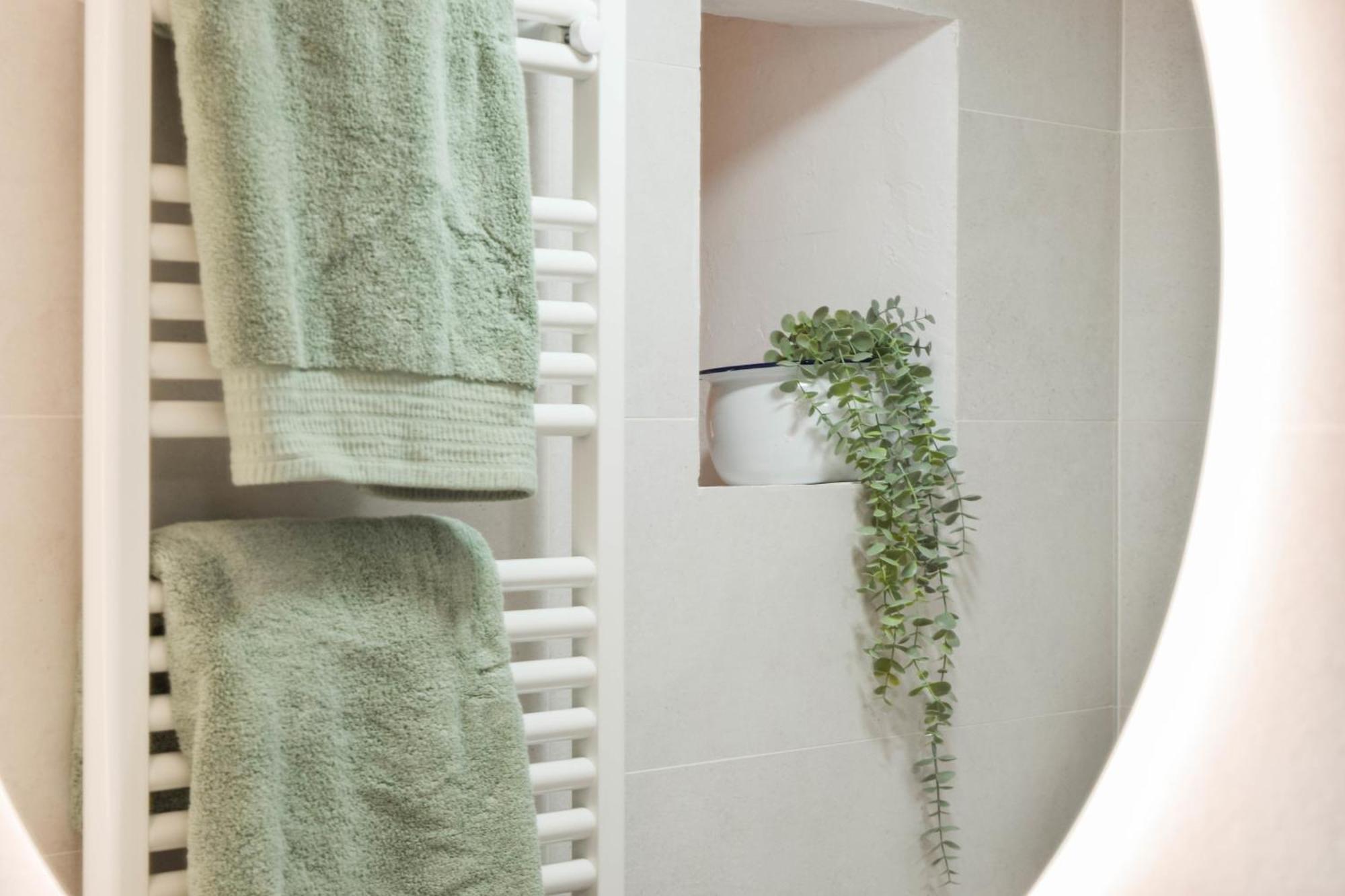 Casa Besalu Estudio En El Centro Del Pueblo Exteriör bild