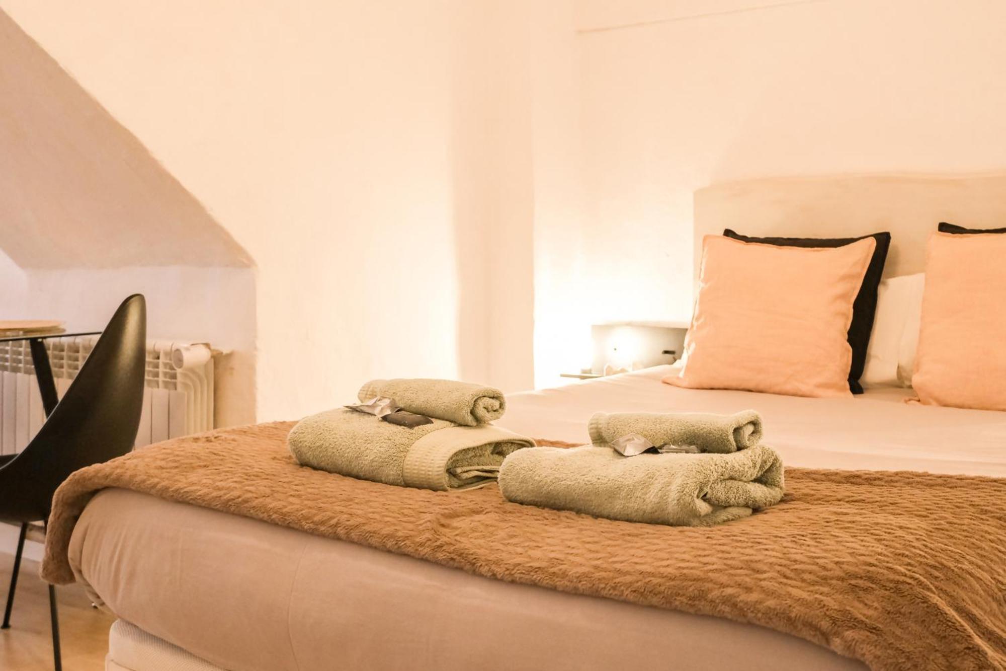 Casa Besalu Estudio En El Centro Del Pueblo Exteriör bild