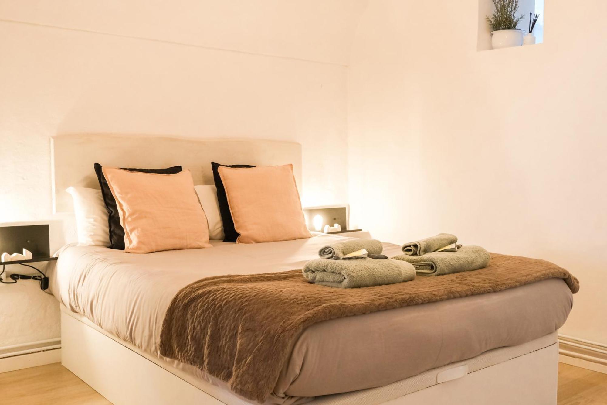 Casa Besalu Estudio En El Centro Del Pueblo Exteriör bild